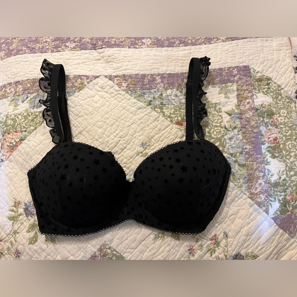 Victoria's Secret Black Lace Underwire Bra